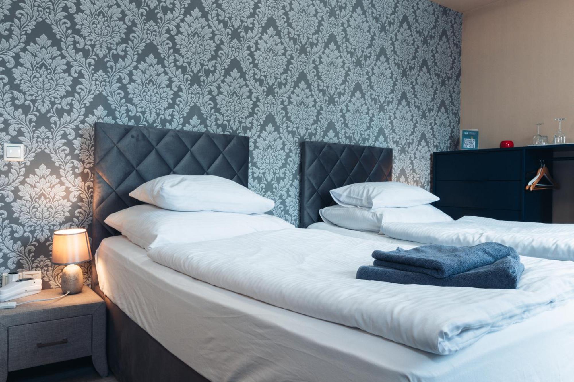 Vegvari Hotel Eger Eksteriør bilde